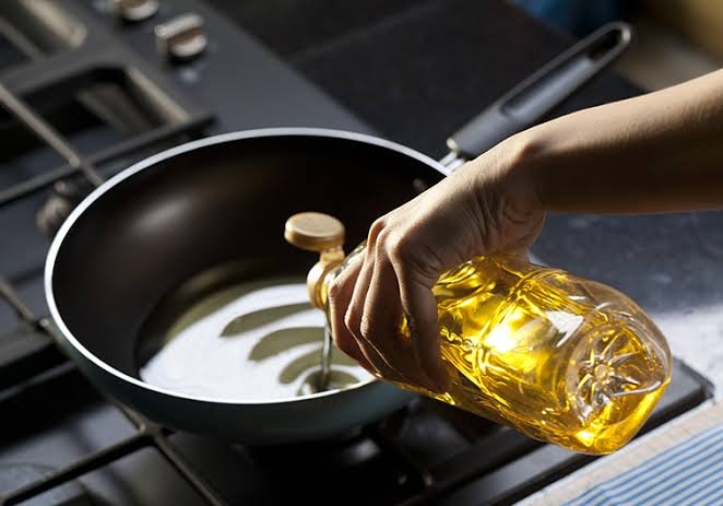How to Select Cooking Oil for Frying, Sautéing and Tempering